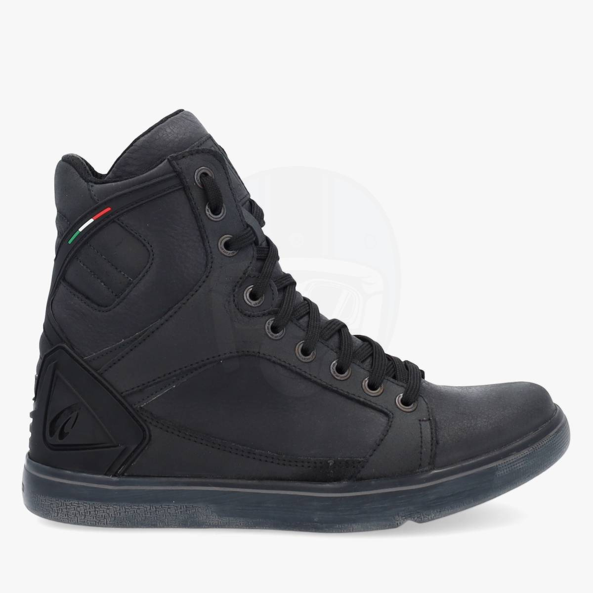 Forma Hyper Black