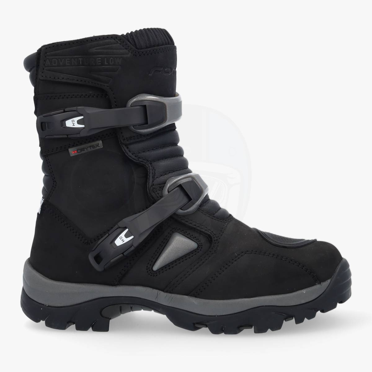 Forma Adventure Low Black 101