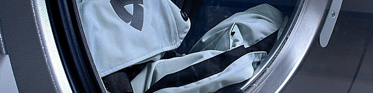Motorkleding wassen en onderhoud Motorkleding wassen en onderhoud