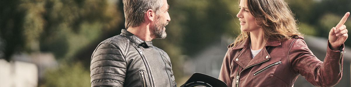 Textiel of leren motorkleding? Textiel of leren motorkleding?