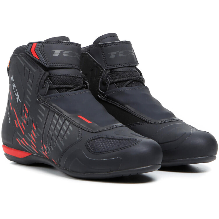 TCX R04D WP Shoes Black/Red 606
