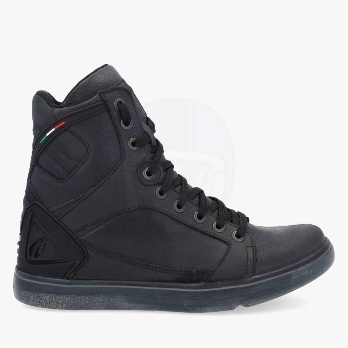 Forma Hyper Black